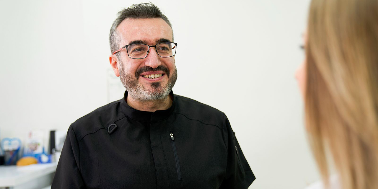 Ataşehir’de diş tedavilerinde 2026 yaklaşımı: uzmanından implant ve planlama değerlendirmesi