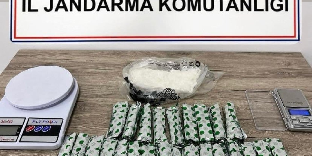 Jandarmanın gözaltına aldığı 20 zehir tacirlerinden 6’sı tutuklandı