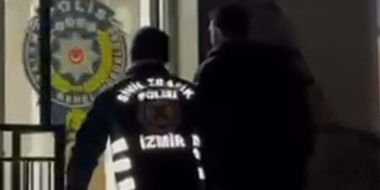 Drift yapan sürücü dükkâna çarptı: Plakası ele verdi