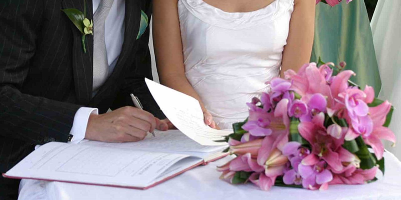 Muğla’da ilk evlenme yaşı giderek yükseliyor