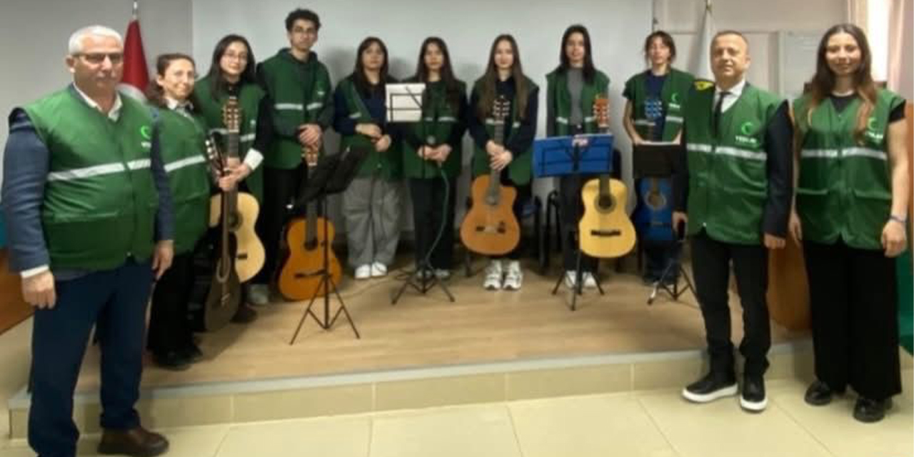 Aydın Lisesi’nde Ramazan ve Yeşilay Haftası’na özel müzik dinletisi