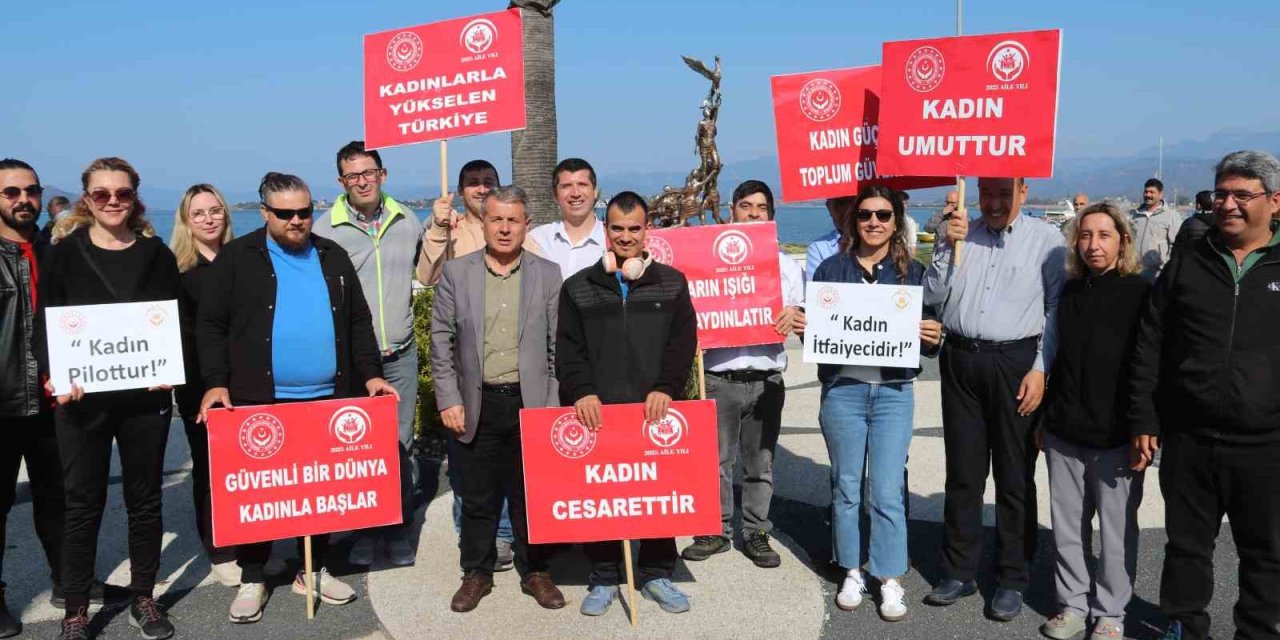 Fethiye’de Dünya Kadınlar Günü Yürüyüşü gerçekleştirildi