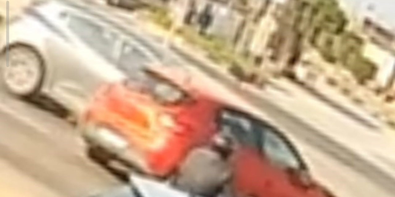 Turgutlu’da 3 kişinin yaralandığı kaza anı kamerada