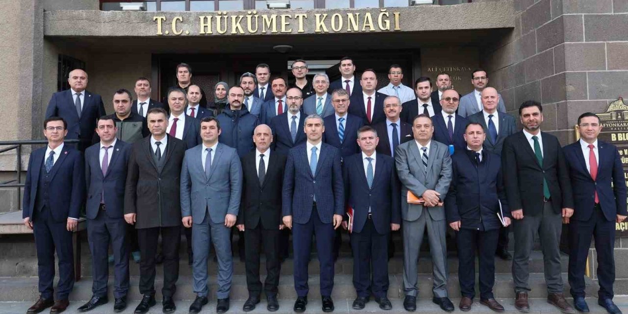 Vali Aktaş: "Amacımız el birliğiyle kentimizi en iyi yerlere getirmek"