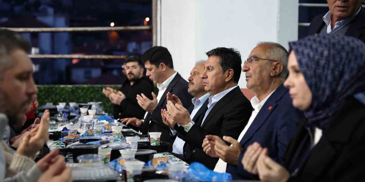 Başkan Aras, Kavaklıdere’de vatandaşlar ile iftar sofrasında buluştu