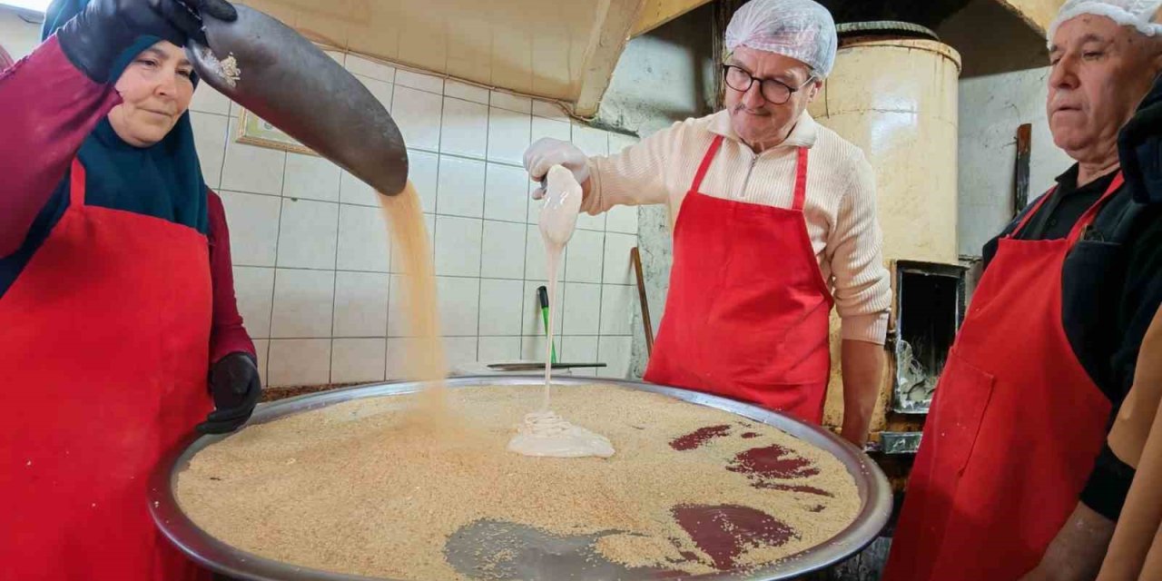 Ramazan geleneği ’Susamlı helva’ tezgahlarda
