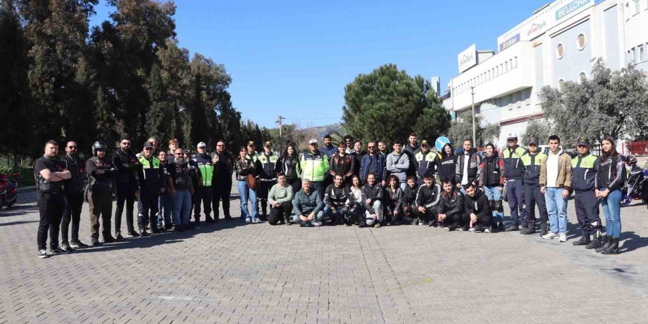 Aydın’da motosiklet sürücülerine güvenli sürüş eğitimi