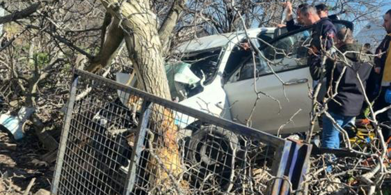 Aydın’da feci kaza: 2 ölü, 1 ağır yaralı