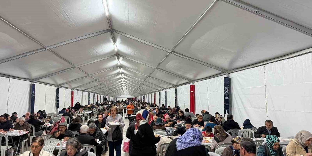 Başkan Çerçioğlu Ramazan ayının bereketini Aydın’ın dört bir yanına taşımayı sürdürüyor