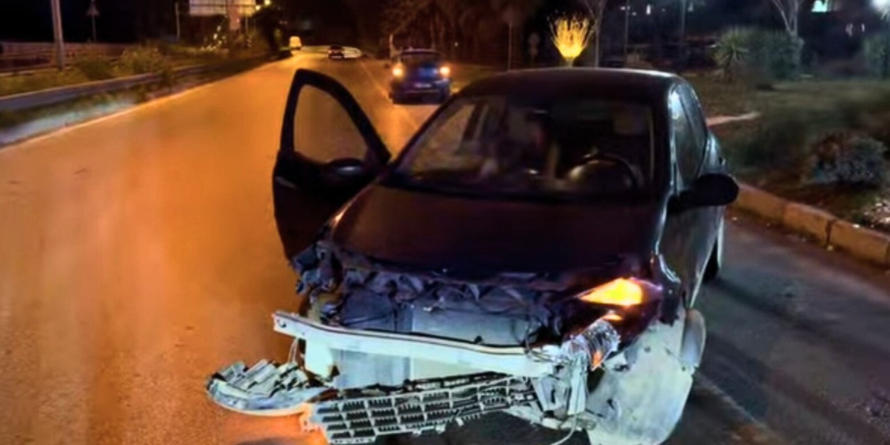 Direksiyon hakimiyetini kaybeden sürücü yaralandı