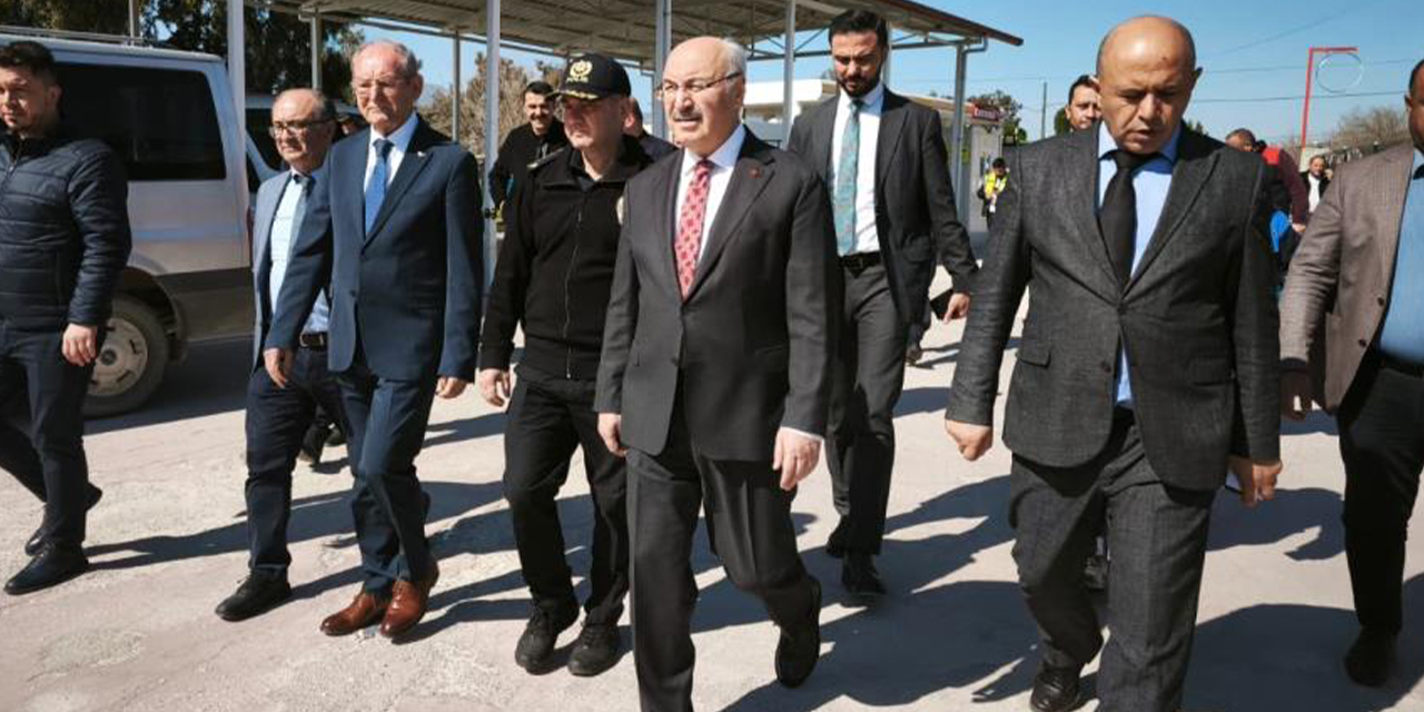 Vali Köşger artçı sarsıntıya yakalandı