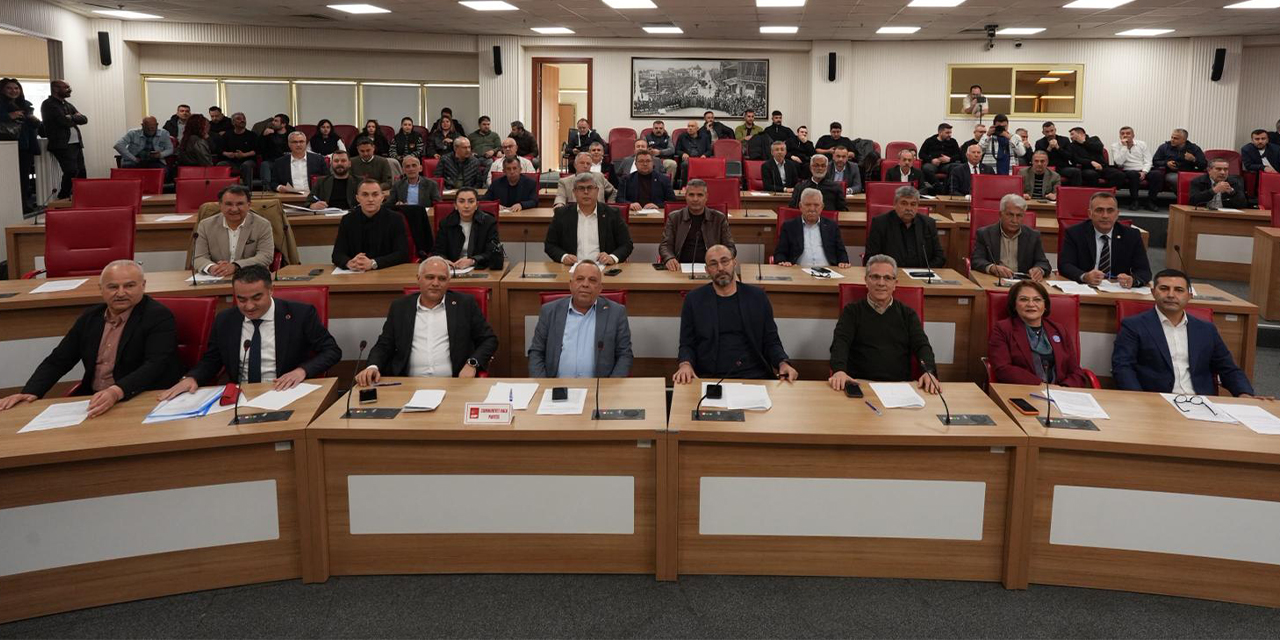 Aydın Büyükşehir Meclisi’nde borçlanma tepkisi: “Bu ne perhiz bu ne lahana turşusu!”