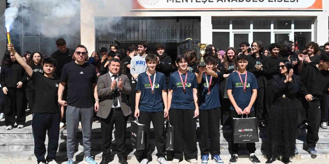 Muğla Menteşe Anadolu Lisesi’nde coşkulu karşılama