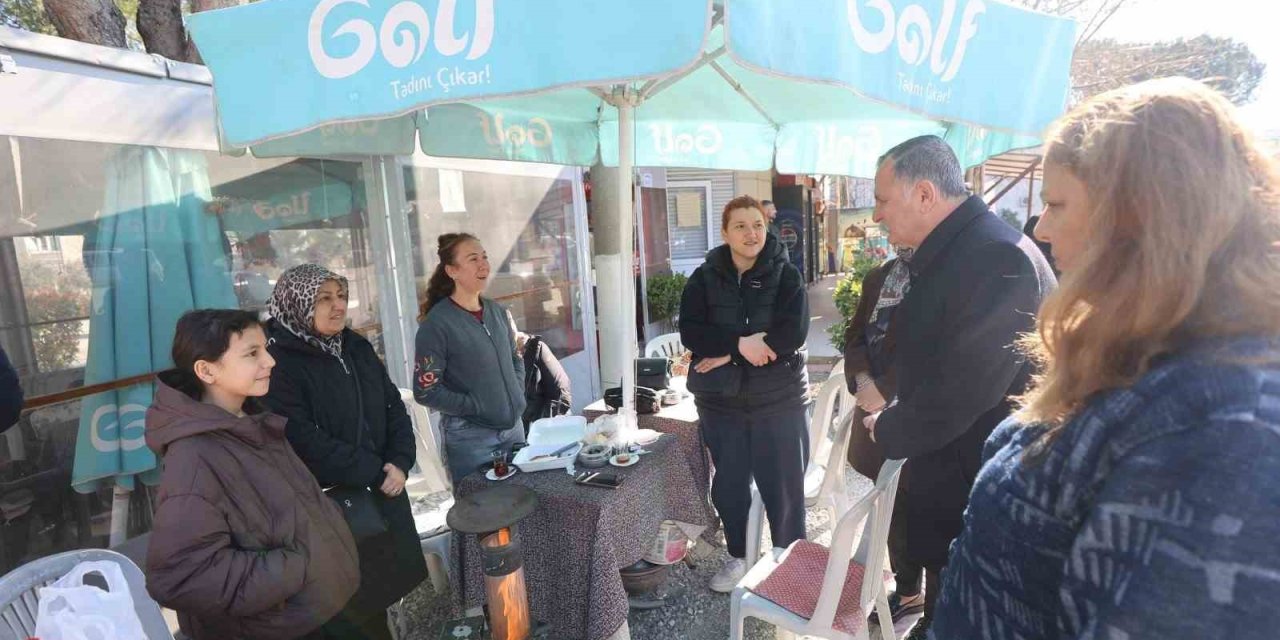 Başkan Balaban Mesir Mahallesi esnafıyla buluştu