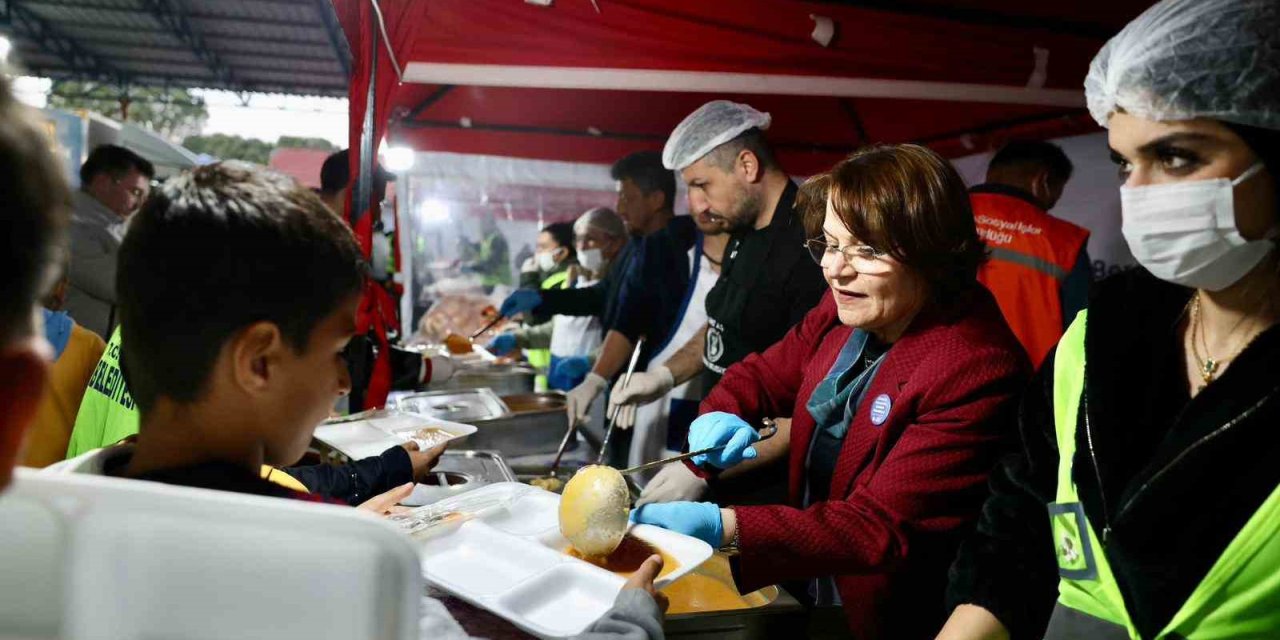 Didim Balat Mahallesi’nde Ramazan bereketi paylaşıldı