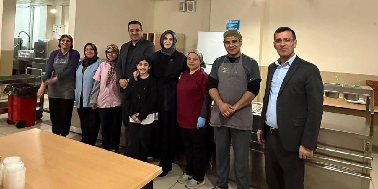 Kaymakam Dalak çğrencilerle birlikte iftar açtı