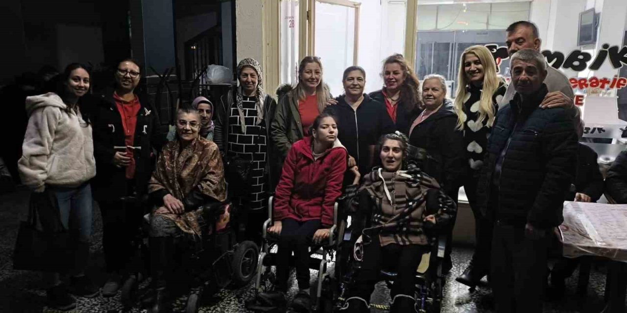 Aydın Engelliler Spor Kulübü üyeleri ve aileleri iftarda buluştu