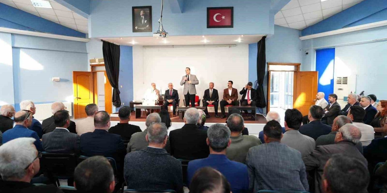 Büyükşehir Belediye Başkanı Dutlulu, Salihli’de muhtarlarla buluştu