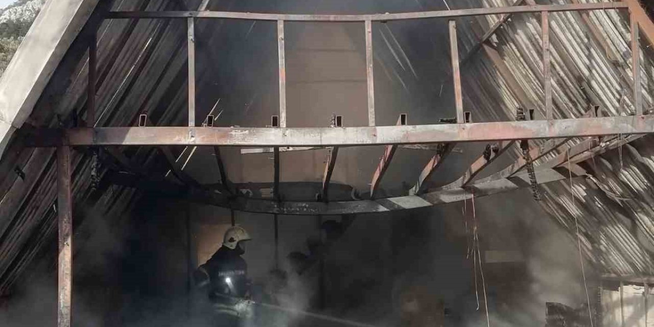 Fethiye’de bungalov ev yangını