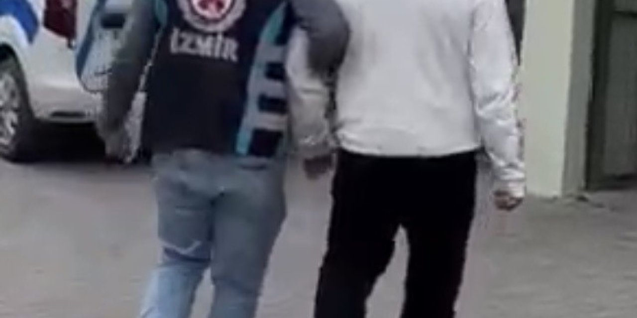 İzmir’de trafikte aracın önünü kesen sürücüye ağır ceza