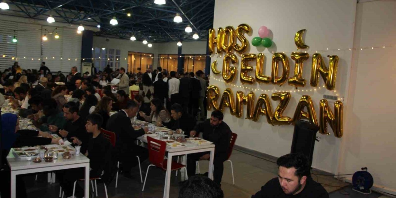 ADÜ ailesi iftarda buluştu