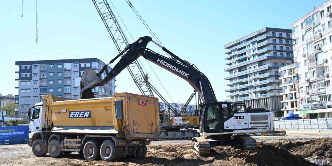 Büyükşehir’in ulaşım projeleri devam ediyor