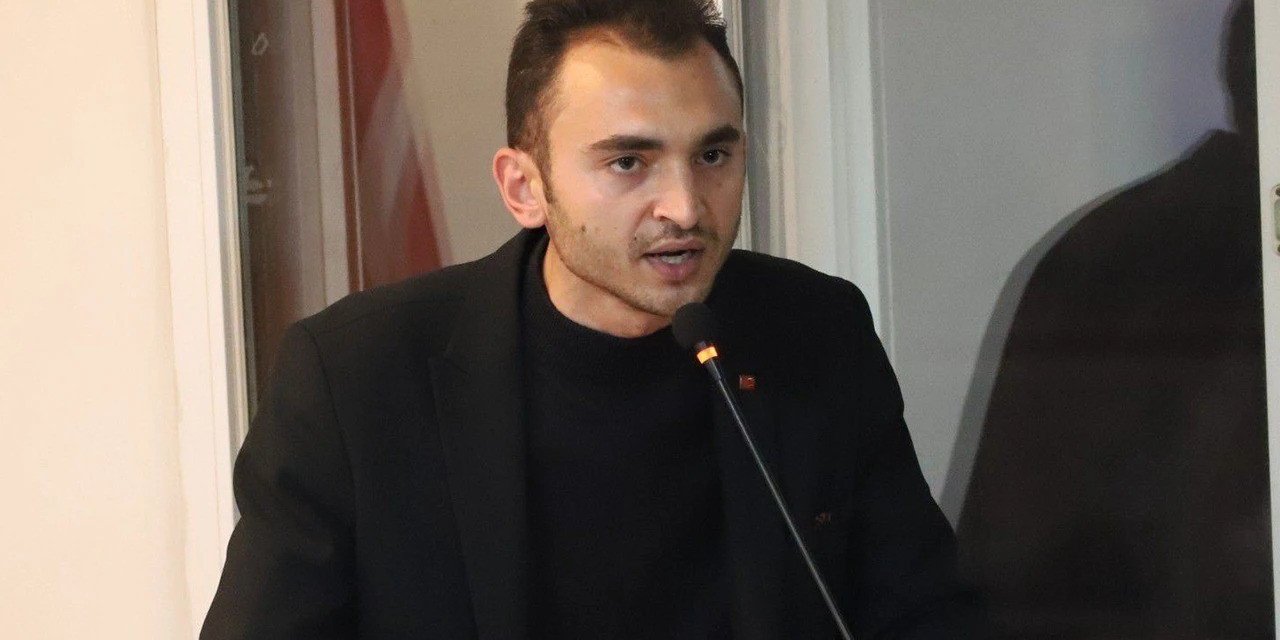 Cumhurbaşkanı Erdoğan ve Başkan Çerçioğlu’na hakaret içeren pankart olayında 4 kişi gözaltına alındı