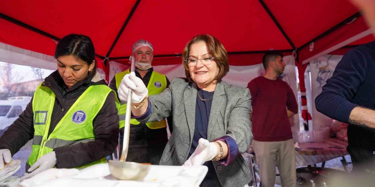 Denizköy sakinleri Didim Belediyesi’nin iftar sofrasında buluştu