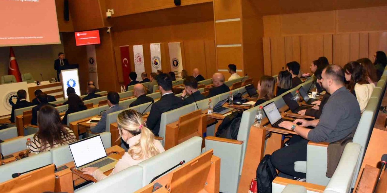 Manisa TSO’da ihracatçılar bilgilendirildi