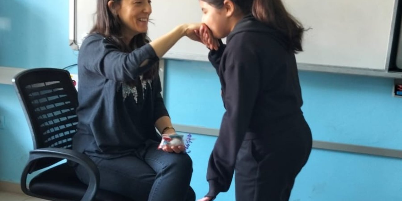 Okulda bayram geleneği yaşatıldı