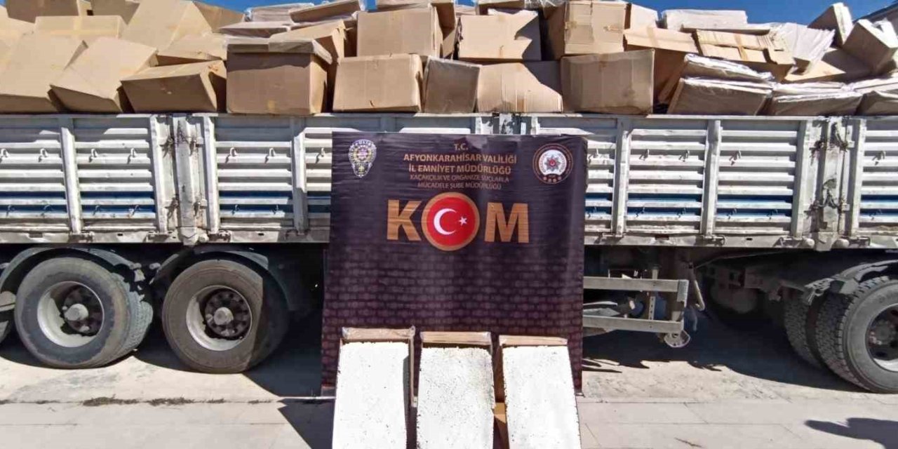 Polis piyasa değeri yaklaşık 8 milyon TL olan makaron ele geçirdi