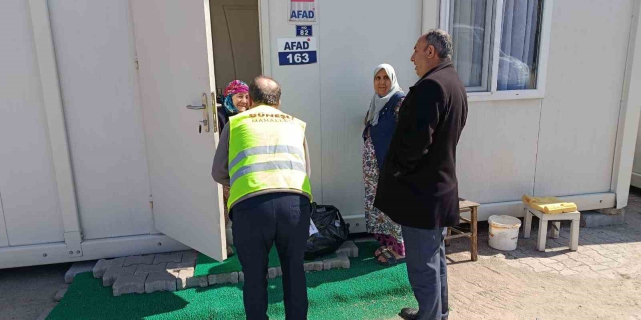 Gördesli öğrencilerden depremzedelere gönül köprüsü