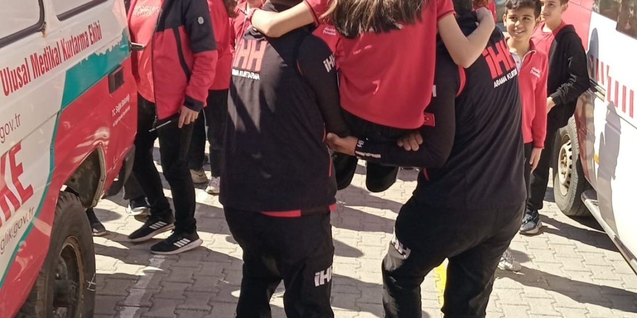 Köyceğiz Atatürk Ortaokulu’nda Afet Tatbikatı gerçekleştirildi