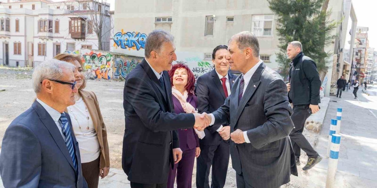 Cemil Tugay’dan sağlık emekçilerine teşekkür