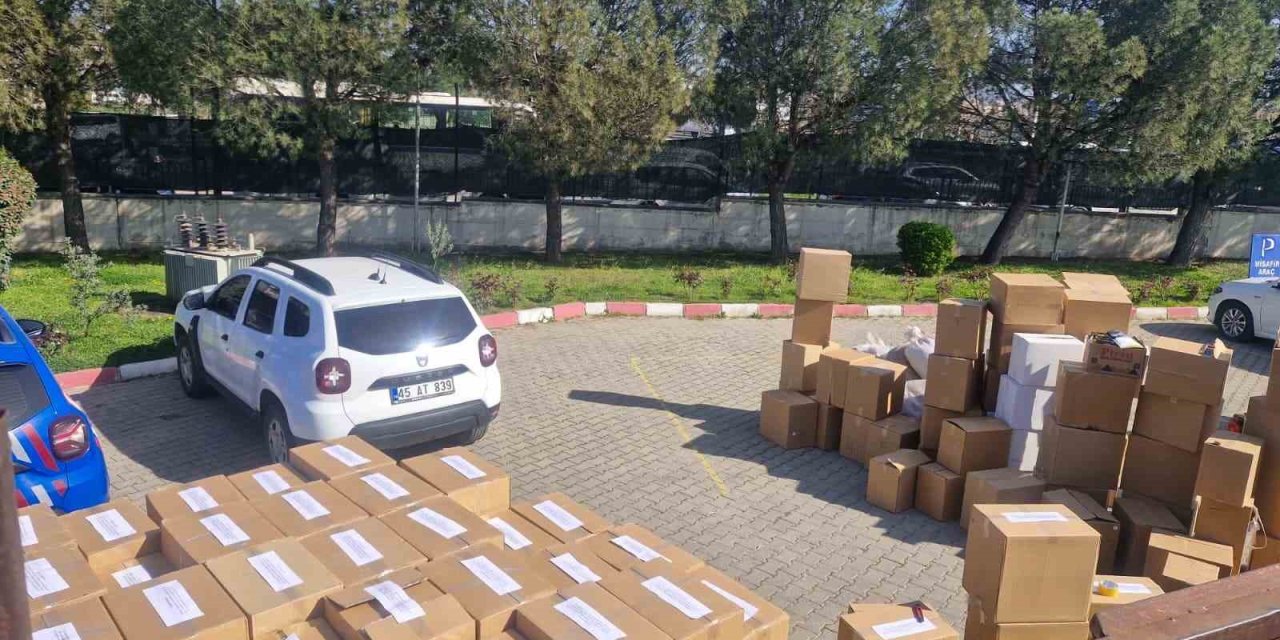 Turgutlu’da kaçak tütün operasyonu: 5 tutuklama