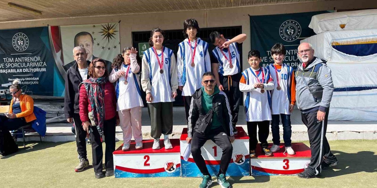 Aydın’da özel sporcular piste çıktı