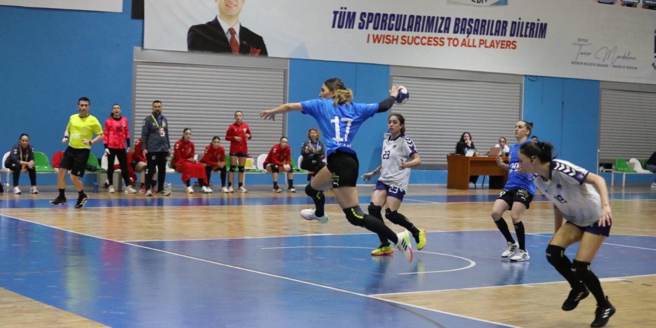 Denizin kızları nefes kesen maçta Üsküdar’ı devirdi