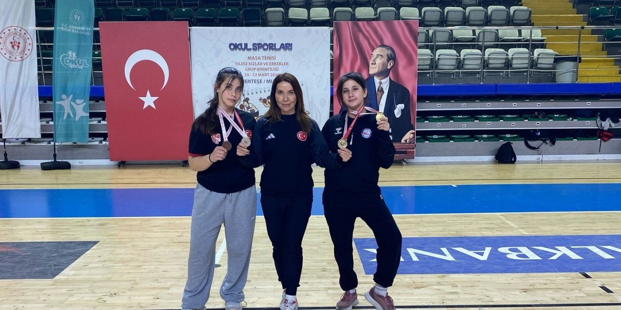 Köyceğizli öğrenciler bilek güreşinde ilk madalyalarını aldı