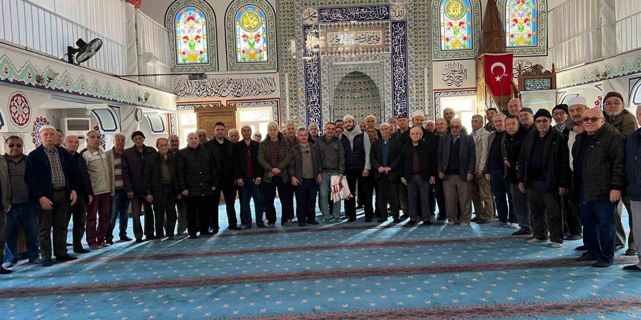 Buldan Akçalar Camisinde mukabele geleneği hatim duasıyla taçlandı