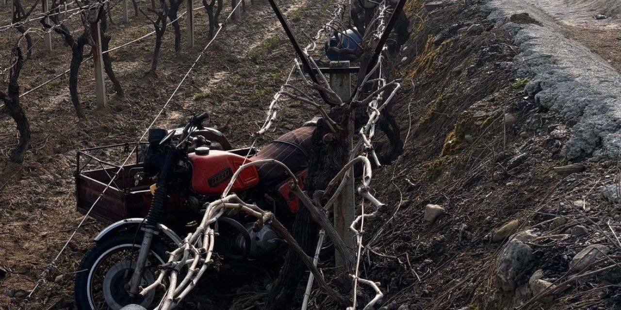 Manisa’da sepetli motosiklet üzüm bağına uçtu: 1 ölü