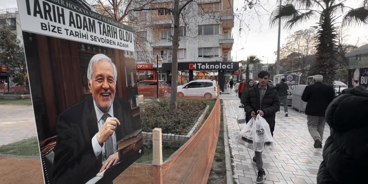 Turgutlu’da esnaftan İlber Ortaylı için helva hayrı