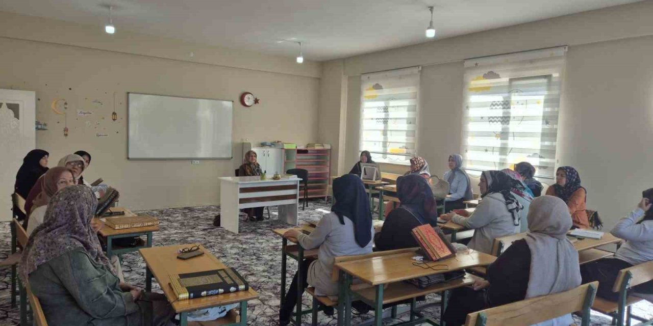 Müftülükten kadınlara yönelik sohbet programları