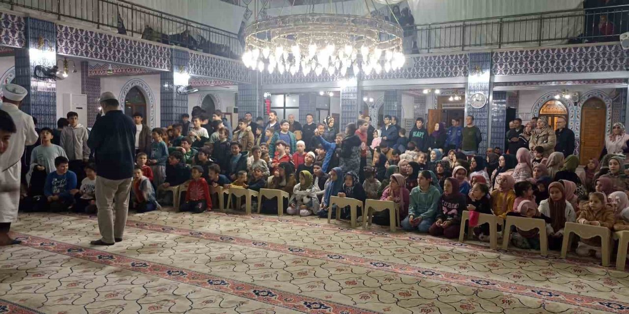 Kadir Gecesinde 271 çocukla anlamlı buluşma