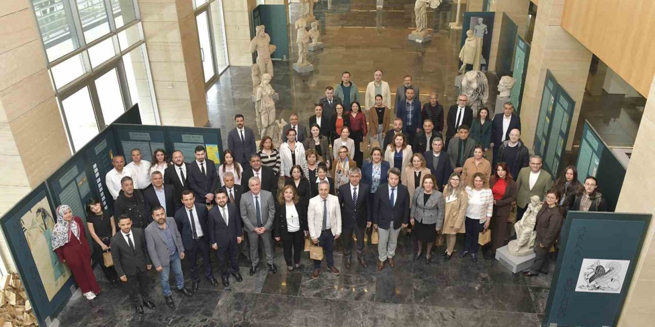 MSKÜ’de geleneksel bayramlaşma töreni yapıldı