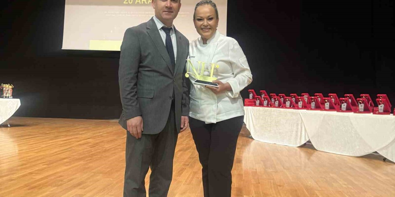 Türk mutfağı şefi Özlem Mekik ‘Yılın En İyi Kadın Şefi’ seçildi