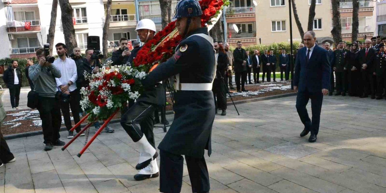 Manisa’da Çanakkale Zaferi’nin 111. yılı törenle anıldı