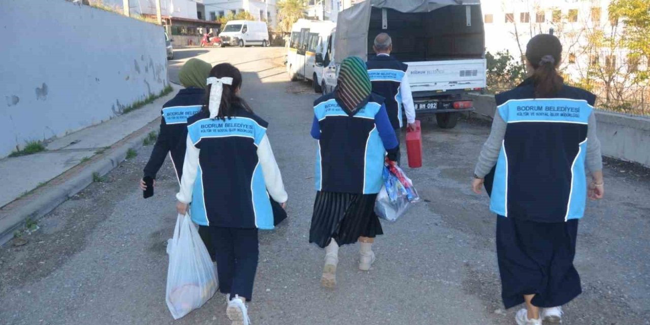 Bodrum Belediyesi minik yüzleri güldürdü