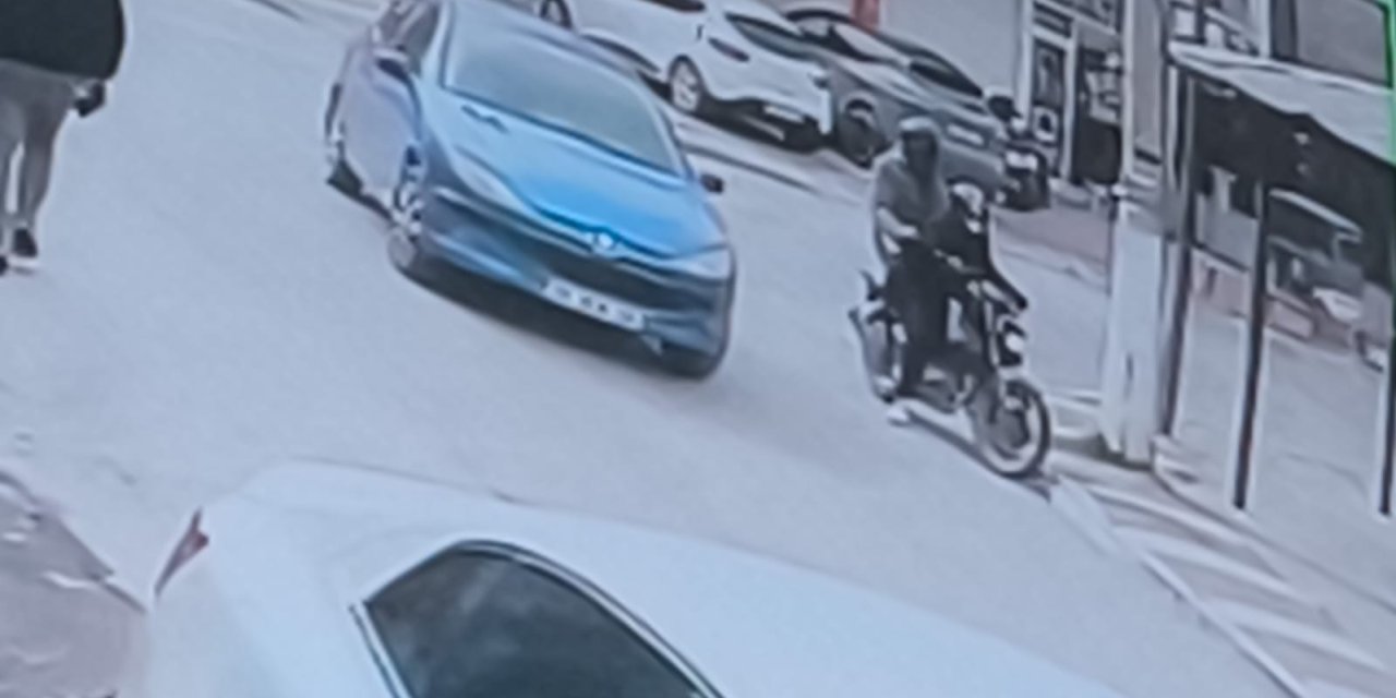 İzmir’deki silahlı kuyumcu soygunu kamerada