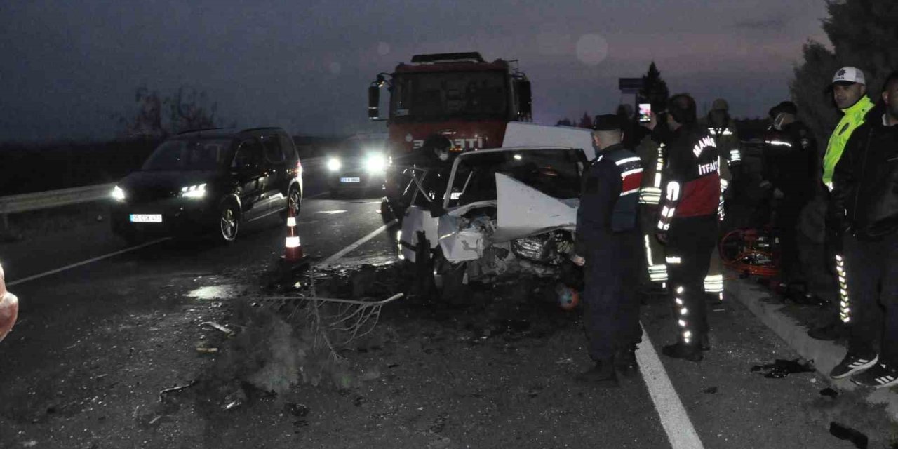 Manisa’da feci kaza: 2 ölü, 5 yaralı