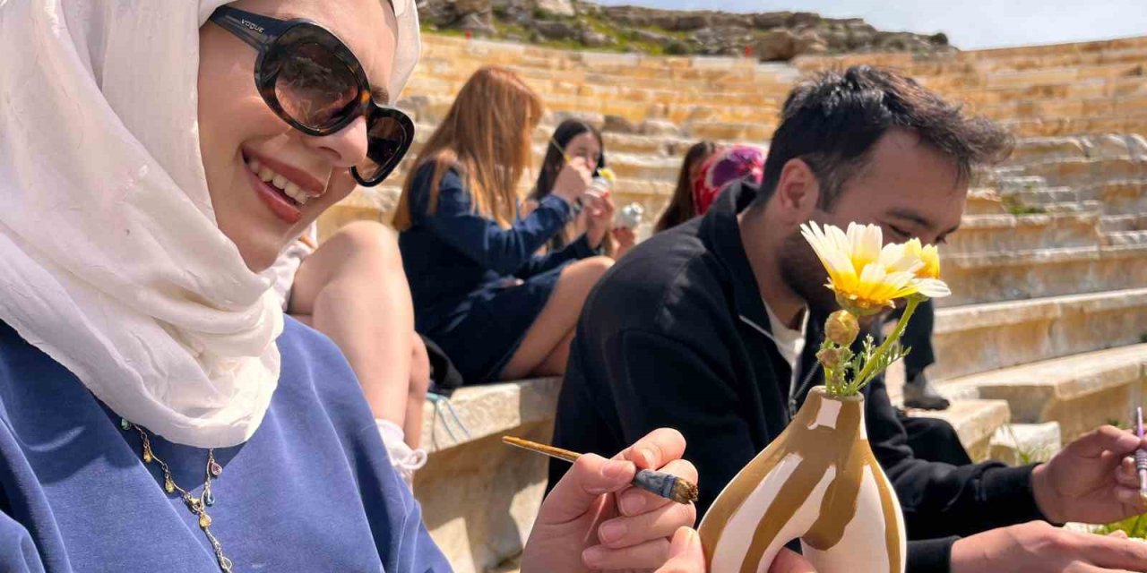 Knidos’un tarihi gençlerin elinde şekilleniyor